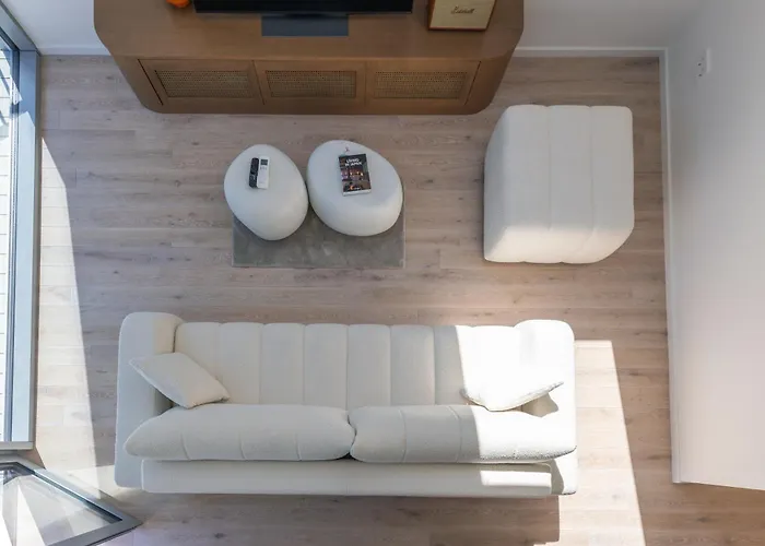 Japandi Style Luxury Penthouse דירה